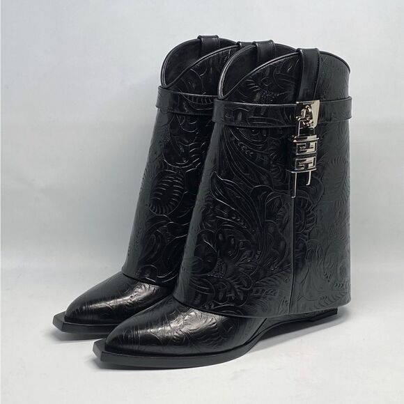 Givenchy Shark Lock Cowboy Ankle Boots In Western Leather size 39 - Picture 4 of 16